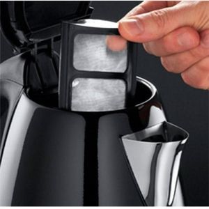 Чайник RUSSELL HOBBS 18946-70 Colours Jet Black Kettle