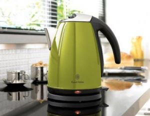 Чайник RUSSELL HOBBS 18337-70 Jungle Green