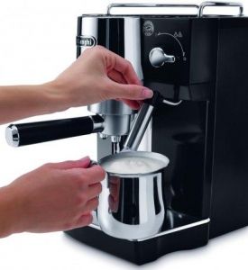 Кофеварка DELONGHI EC 820 B